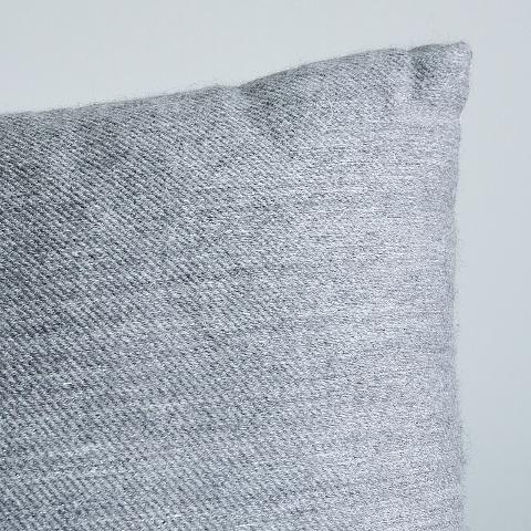 Argento Pillow