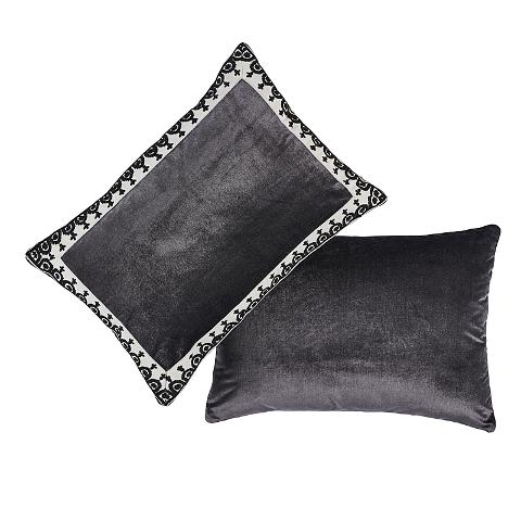 Noelia Pillow