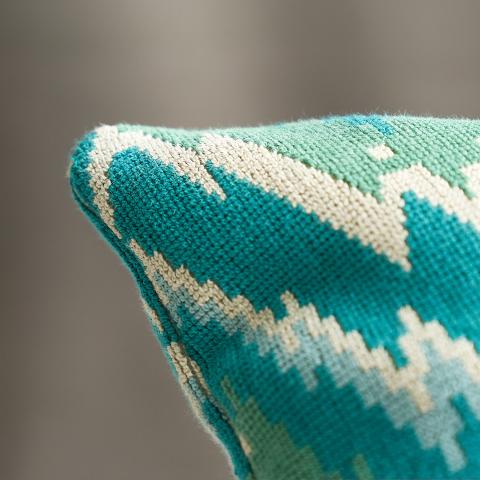 Tauride Épinglé Pillow