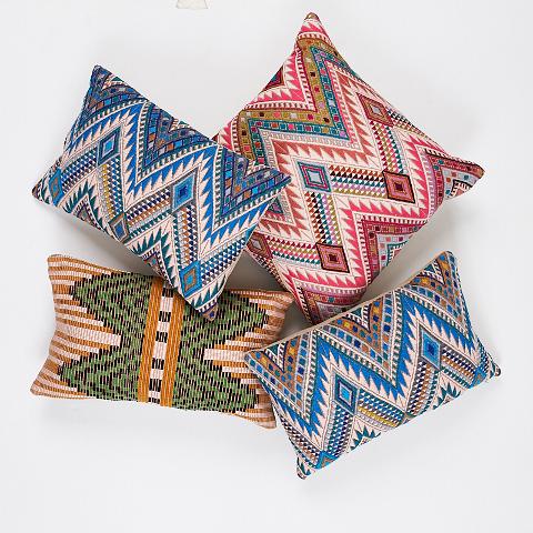 Mixco Pillow
